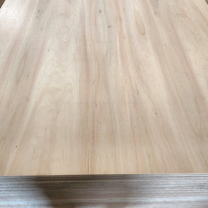 Terciado KUPAY 4MM 2,2x1,62 Mts